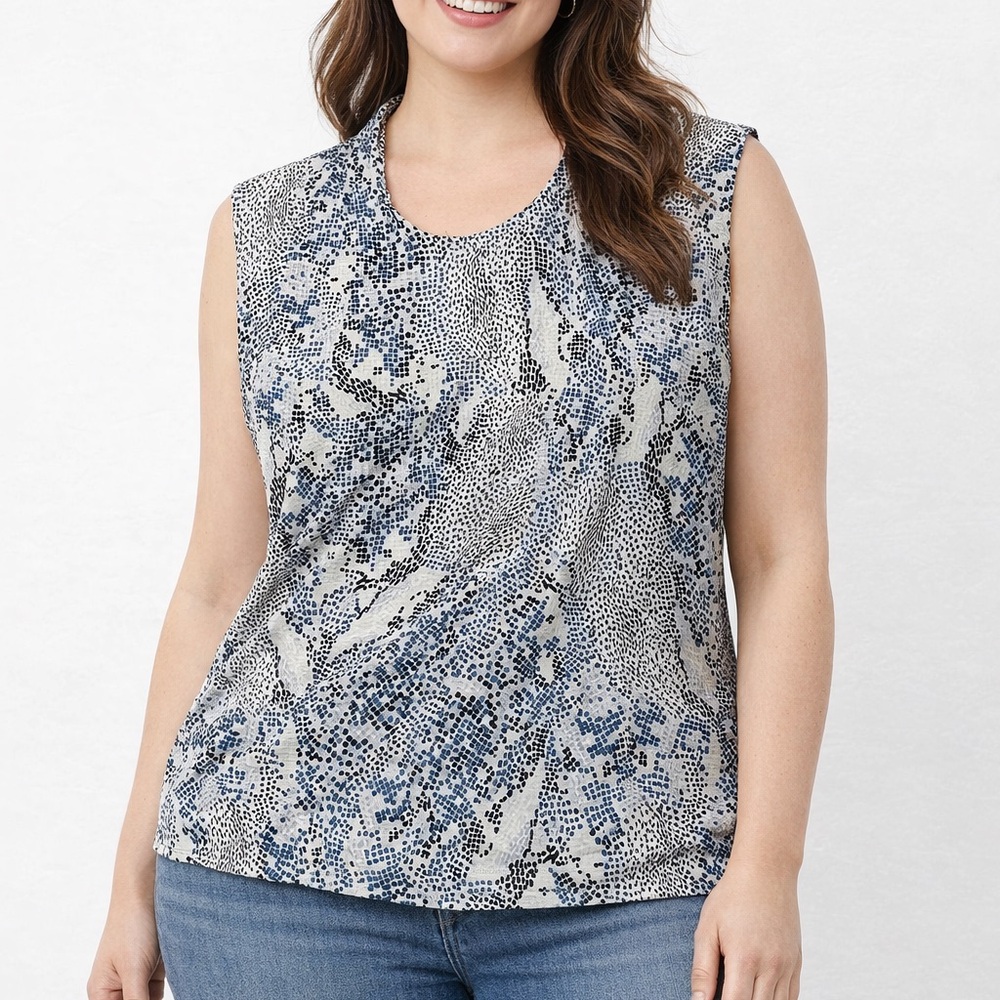 CJ Banks Blue and White Patterned Tank Top size 1X